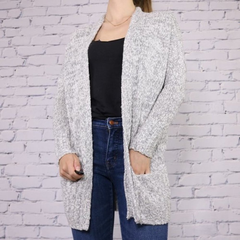 Aritzia Talula haddon cashmere knit grey cardigan